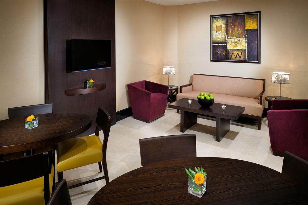 Courtyard By Marriott Riyadh Diplomatic Quarter Екстер'єр фото