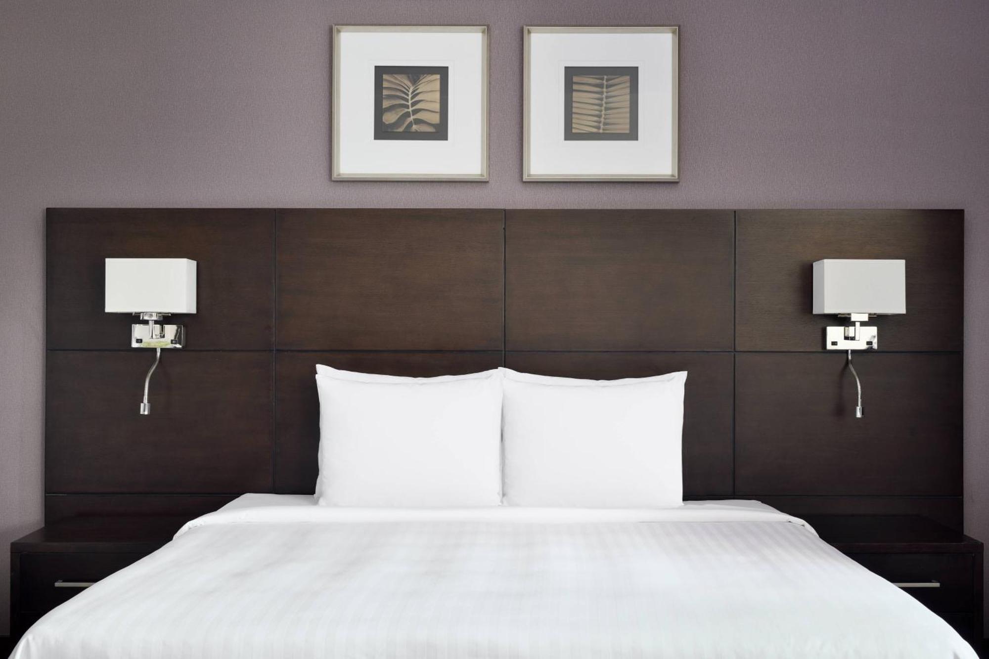 Courtyard By Marriott Riyadh Diplomatic Quarter Екстер'єр фото