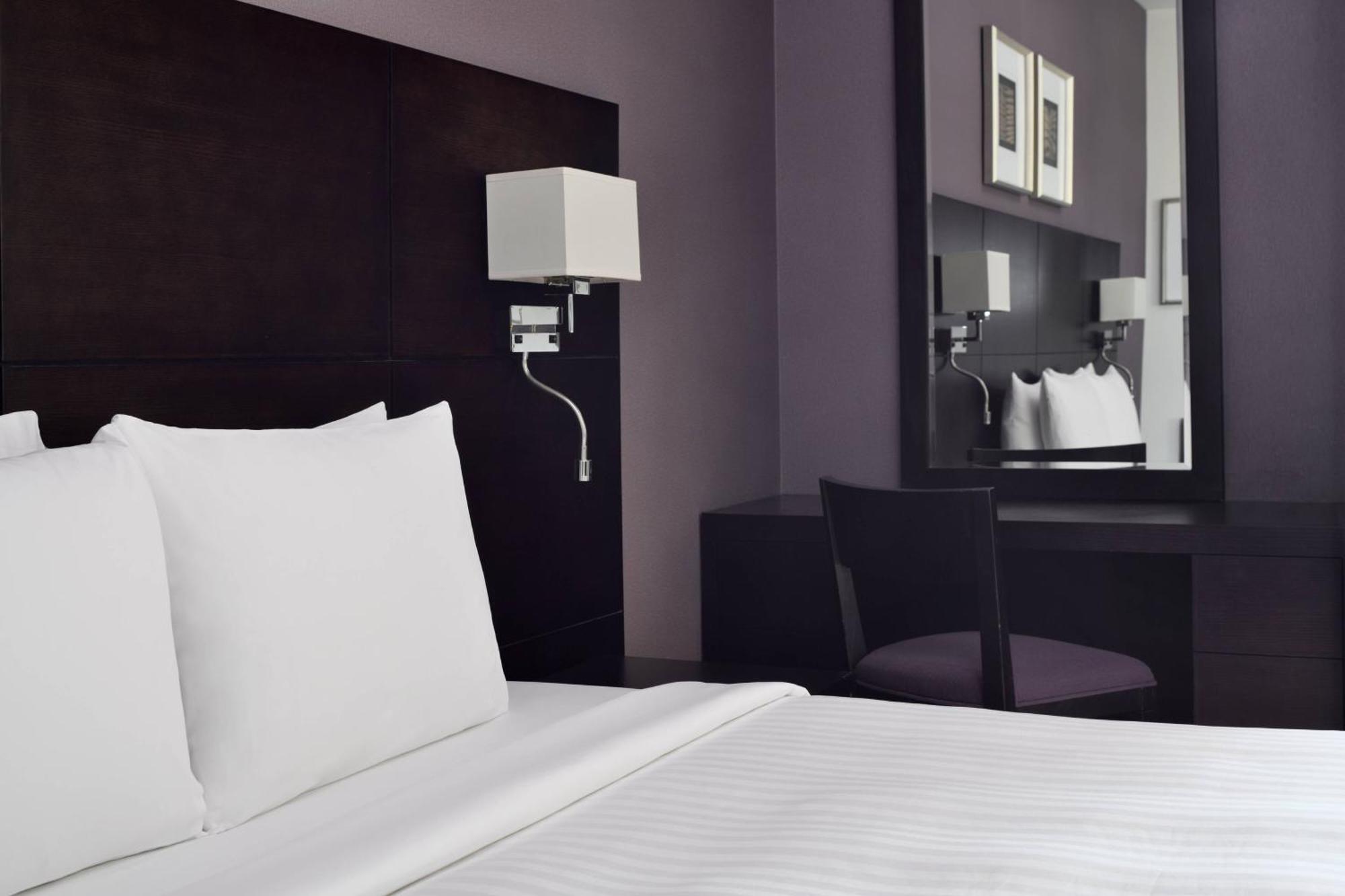 Courtyard By Marriott Riyadh Diplomatic Quarter Екстер'єр фото